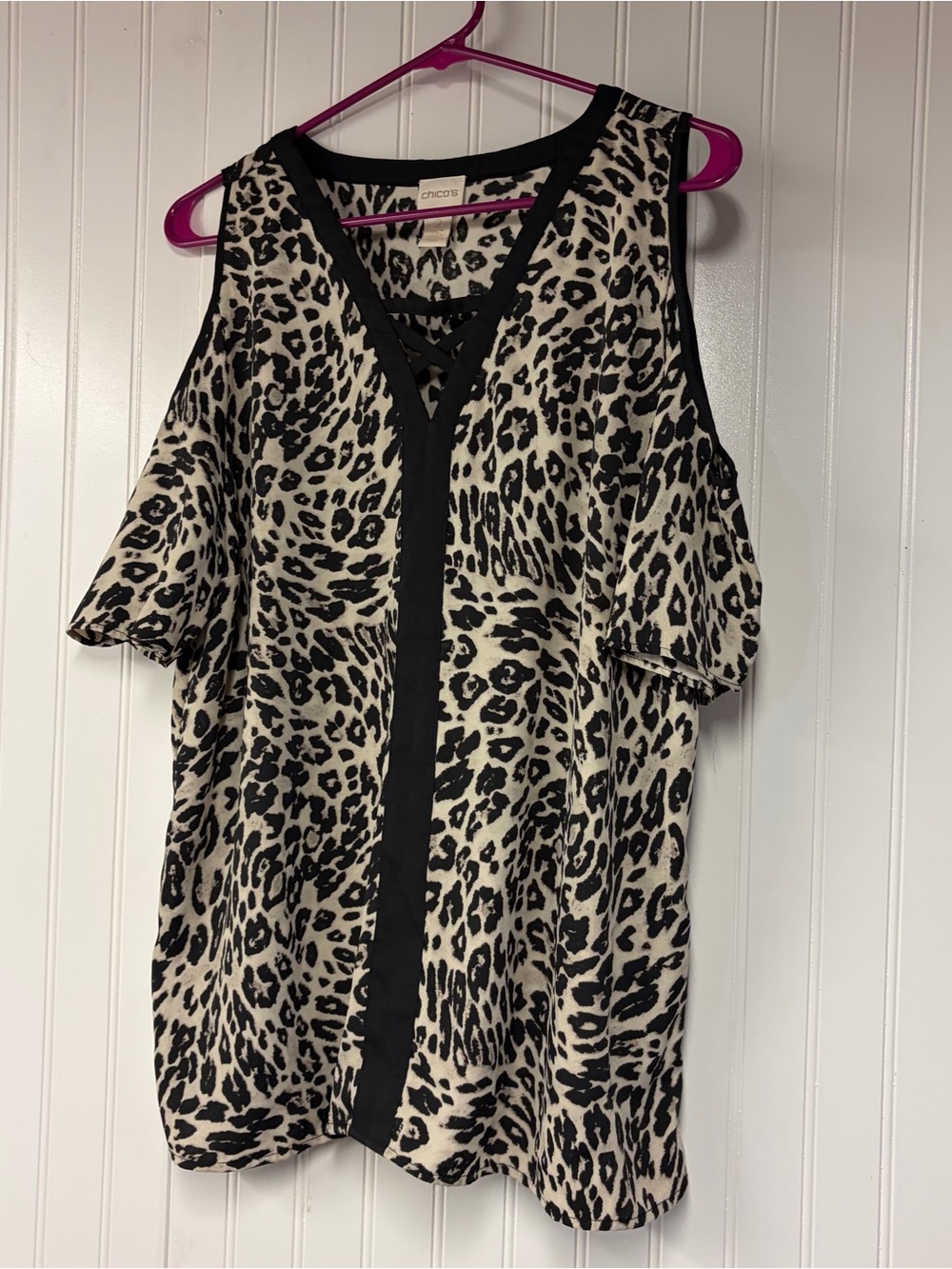 Chico's Black and Cream Leopard Cold-Shoulder Top size 2 Large
